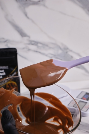Молочный шоколад Gourmand Milk 32% в форме дисков, пакет 1 кг фото 2
